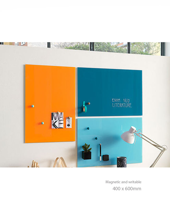 Whiteboards, pinboards and glassboards